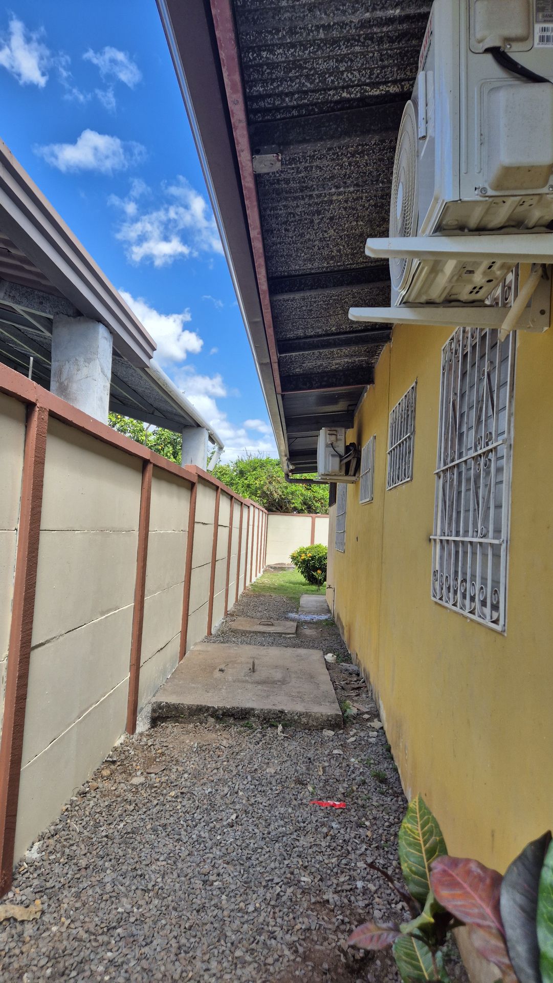 Instalación de muros perimetrales